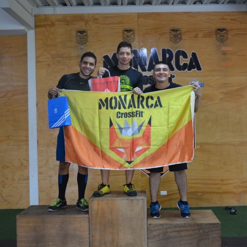 Competencia crossfit interna categoría hombres intermedio